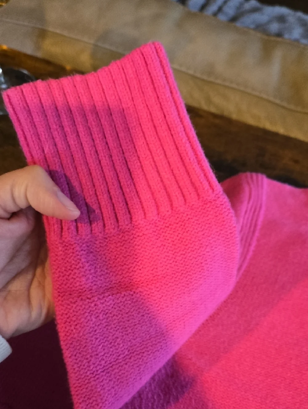 Banana Republic Pink Crewneck Sweater Sz S - Picture 3 of 5